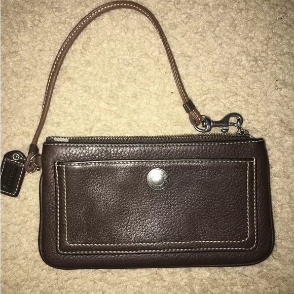 Coach Chelsea brown wristlet Y2K - Picture 13 of 13